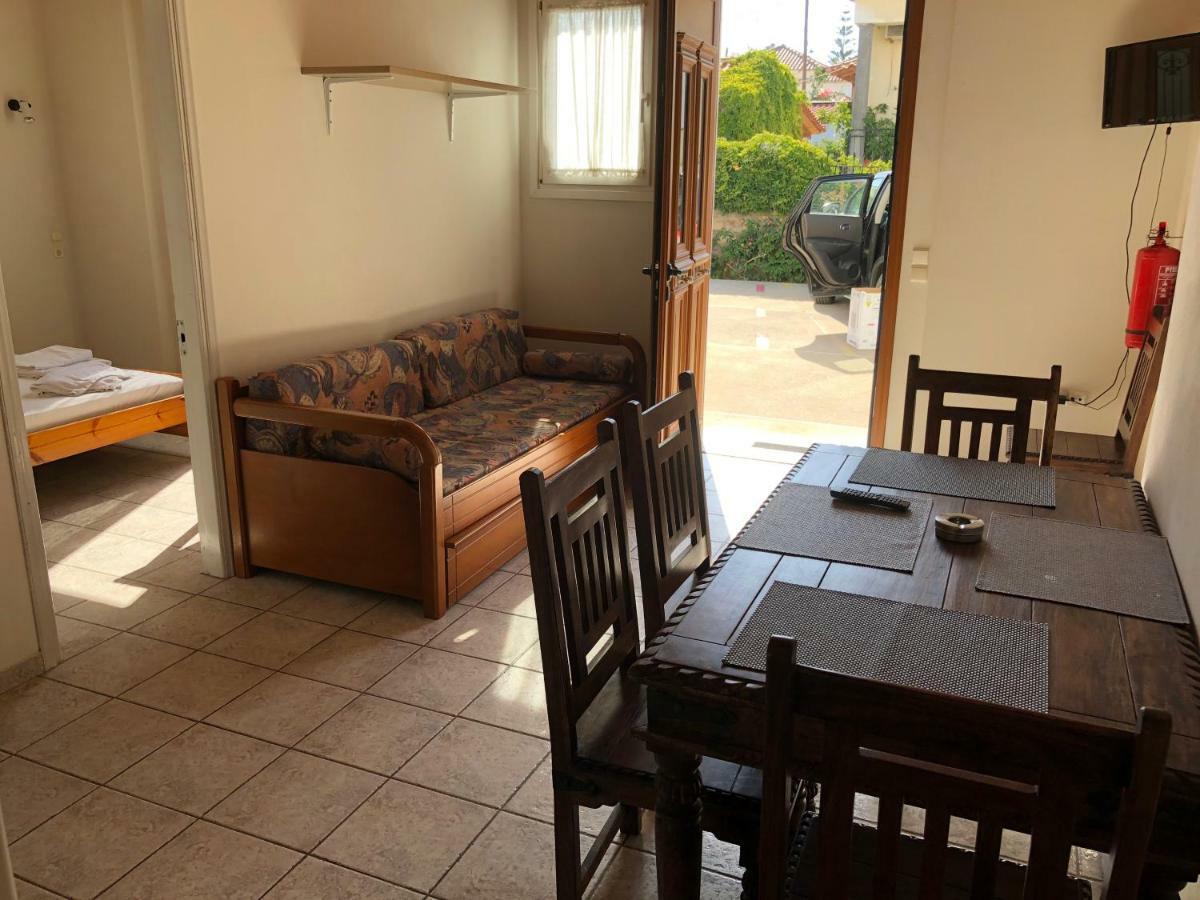 Mythos Suites-Dionysos Apartment Methoni  Exterior photo